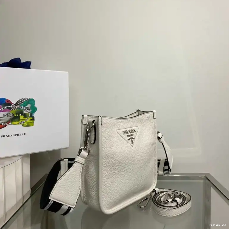Fashionrepsfam ru Bag 2205YA0046 Prada 0717